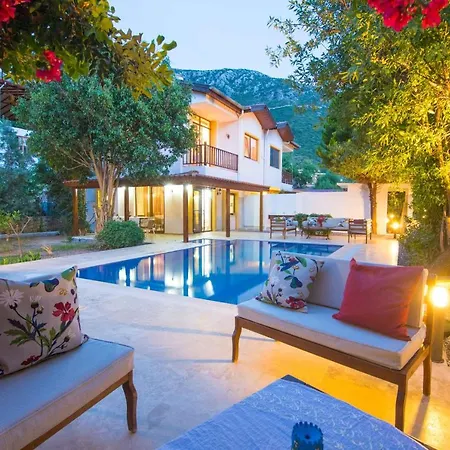 Damla Sogut Daily Weekly * Marmaris